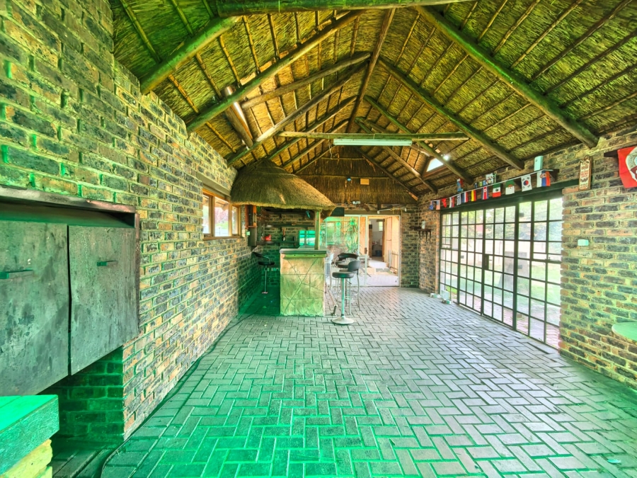 4 Bedroom Property for Sale in Roodia Free State